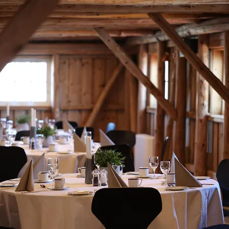 Fjordbris Østhusvik