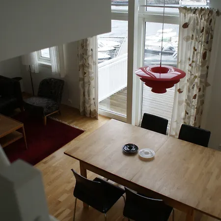 Fjordbris 3* Østhusvik