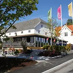 Hotell Fjordbris Østhusvik